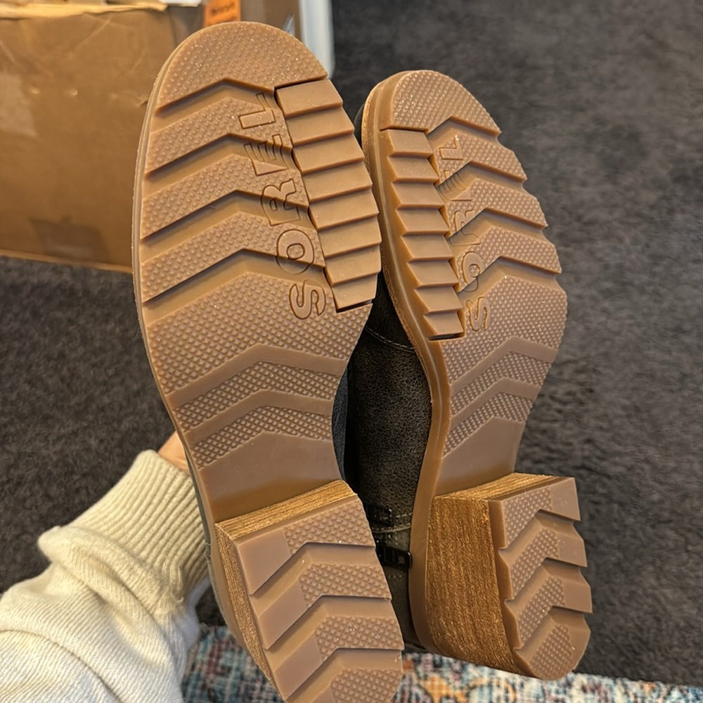 Sorel booties - Picture 4 of 5
